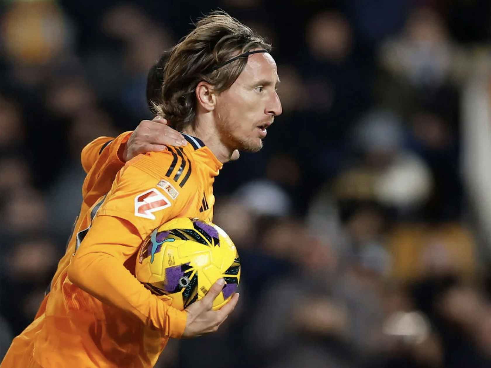 王大雷晒和女儿一起跳舞的视频，韦世豪：有点卡哇伊了